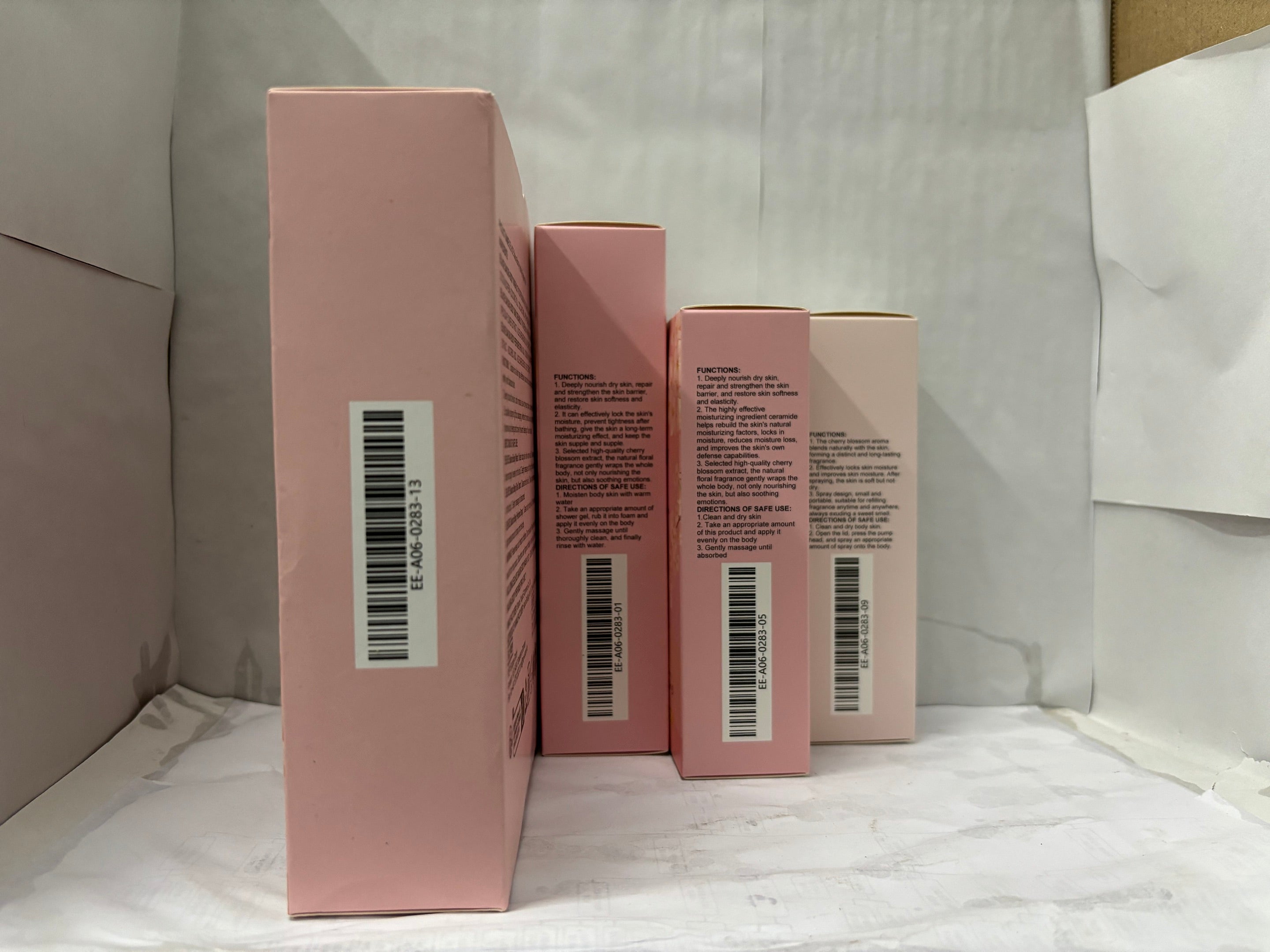 EELHOE Sakura gift set and three component cartons, side view